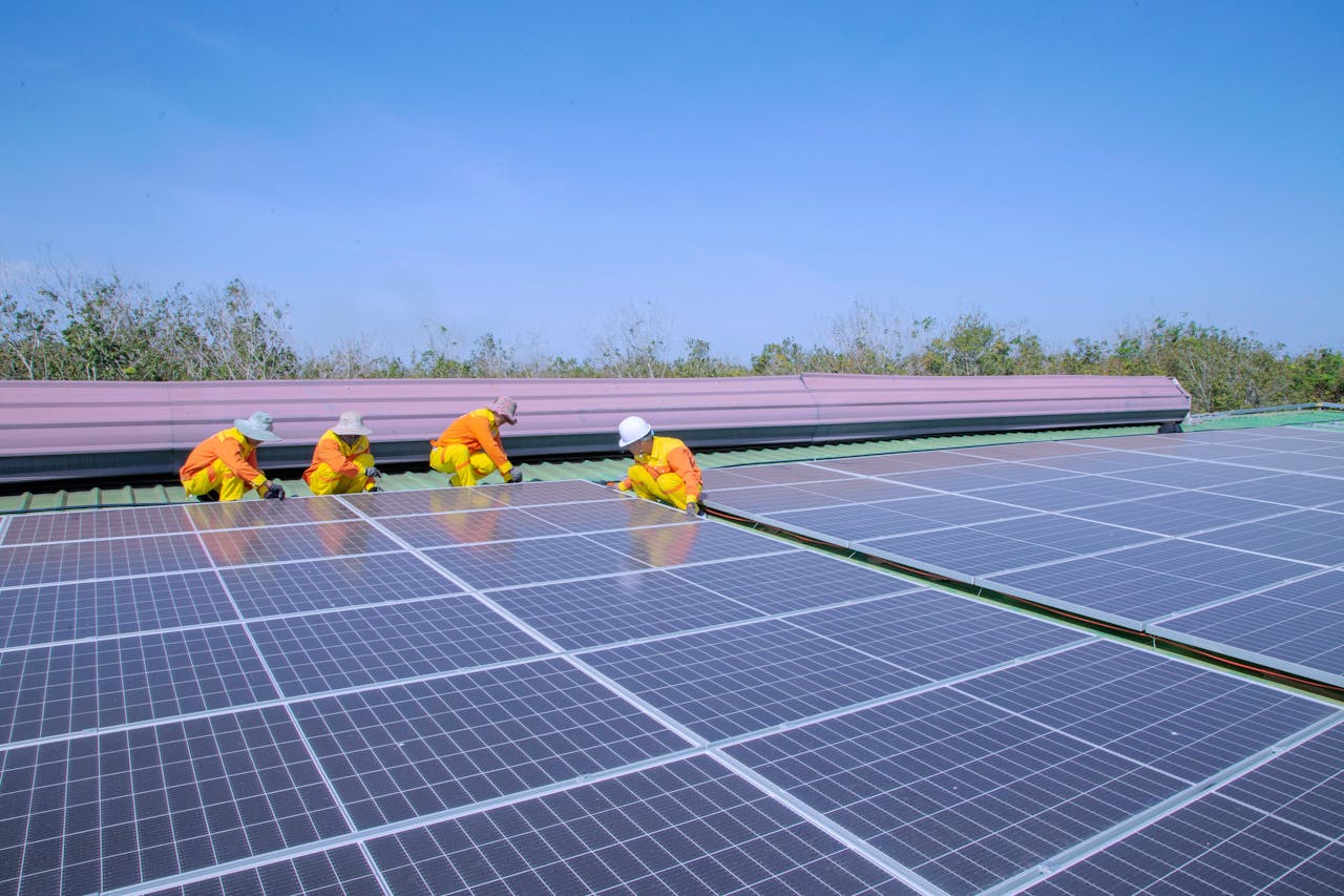 Curatare panouri fotovoltaice